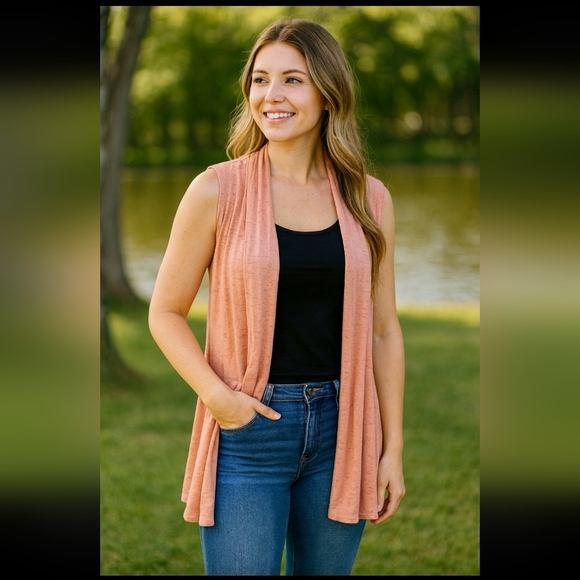 Maurices Peachy Pink Sleeveless Cardigan - Size Medium - Picture 1 of 3